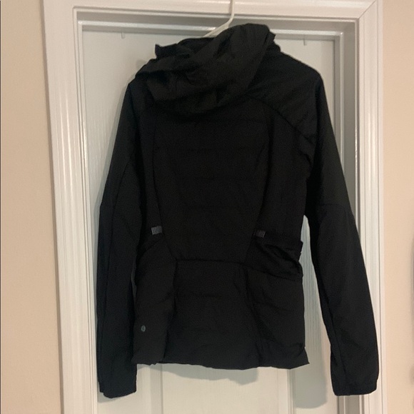 Lululemon Down For It All Athletic Black Jacket 10 - Picture 4 of 11